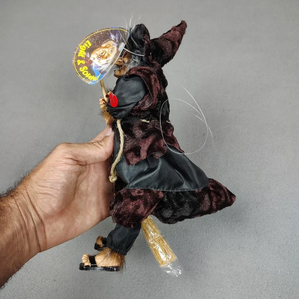 Vintage Halloween Witch Decoration Light Up Eyes + Laugh CREEPY German NOS Works